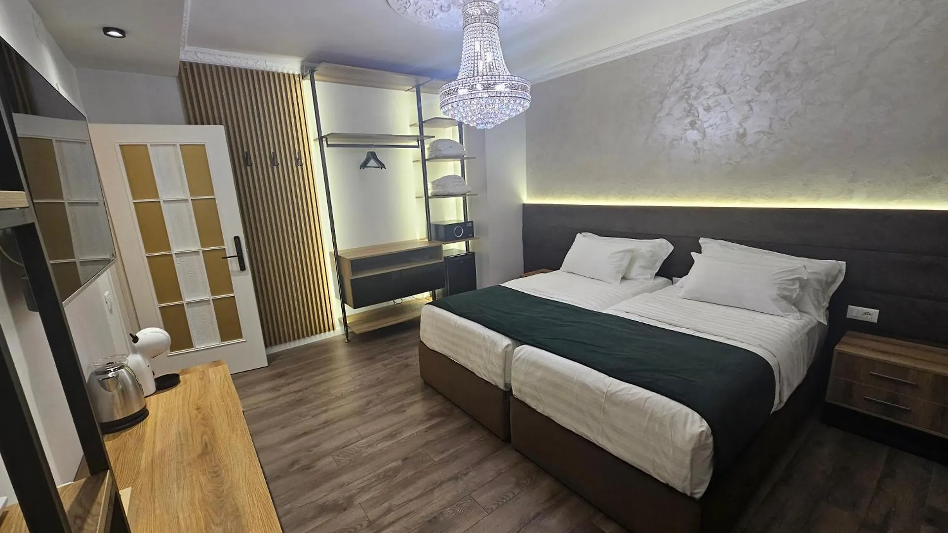 Ns Luxury Suites Tirana 0*,  Albánia